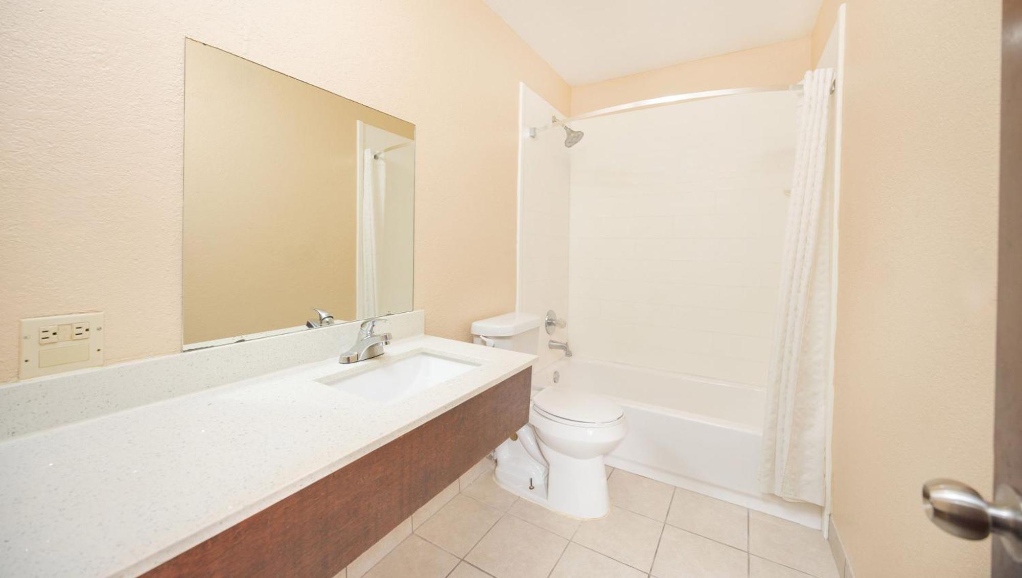 Regency Inn Hondo Екстер'єр фото